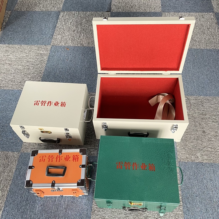 杞县爆破工程作业箱如何选择？玻璃钢与传统材质的全面对比